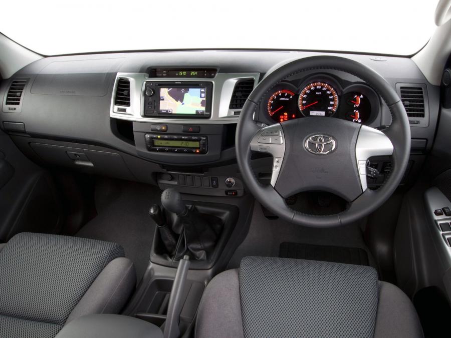  Toyota Hilux SR5 Double Cab 4x4 2011 года  (AU) (фото 17 из 18)